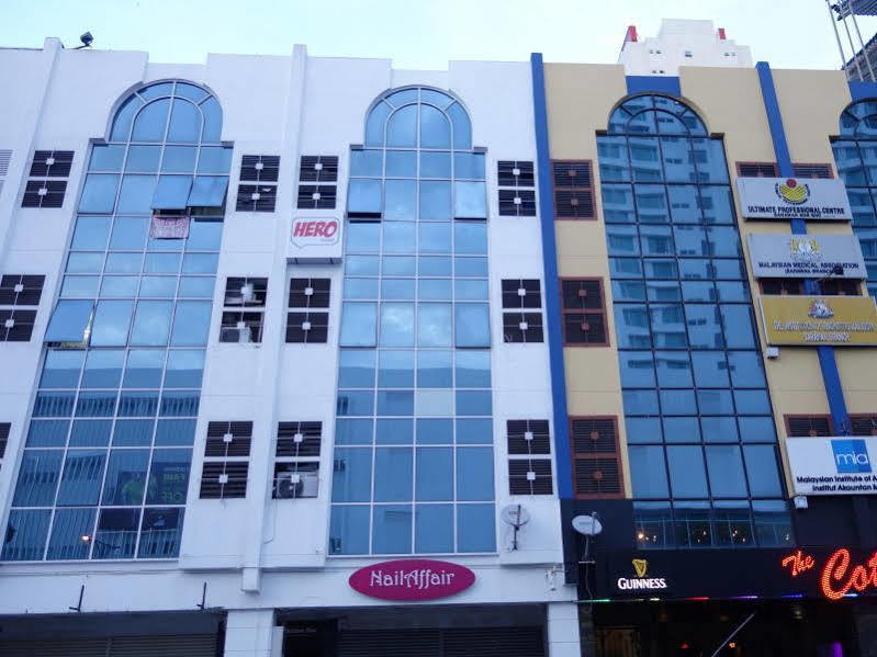 Hero Hostel Κουτσίνγκ Εξωτερικό φωτογραφία