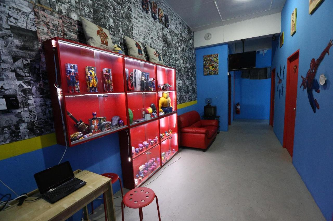Hero Hostel Κουτσίνγκ Εξωτερικό φωτογραφία