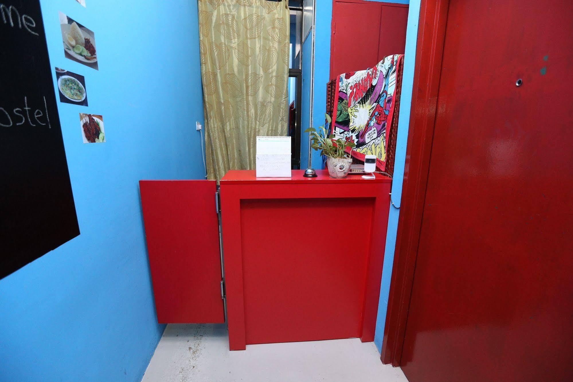 Hero Hostel Κουτσίνγκ Εξωτερικό φωτογραφία